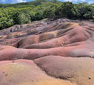Siebenfarbige Erde / Terres des Sept Couleurs / Seven Colour