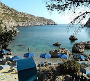 Überblick Anthony Quinn Bay