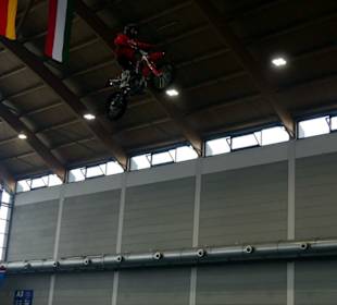 Action FMX-Jump