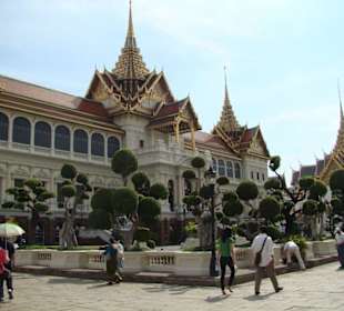 Chakri maha prasat hall