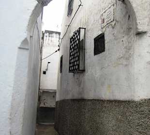 Schmale Gasse im Kasbah-Viertel