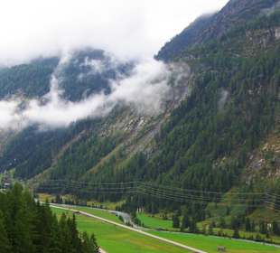 Bei der Maut runter ins Tal 