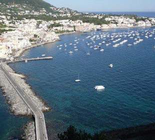 Ausblick von der Burg Aragonese