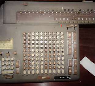 Ausstellung in der Remise der Windmühle Varel