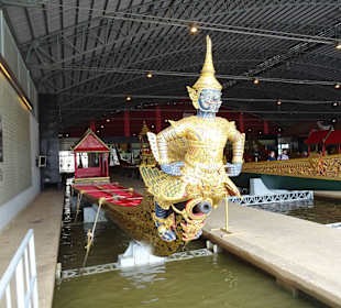 Im königlichem Barkenmuseum