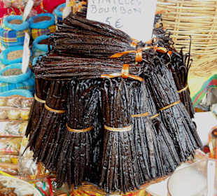 Impressionen vom Markt in Sainte-Anne