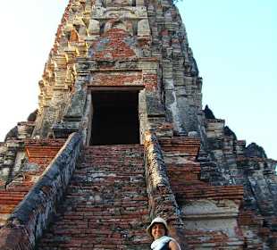 Tempio lungo il fiume