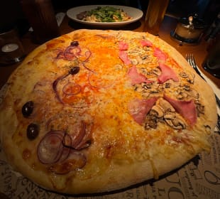 Pizza Rustica / Pizza Capricciosa