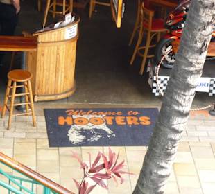Hooters