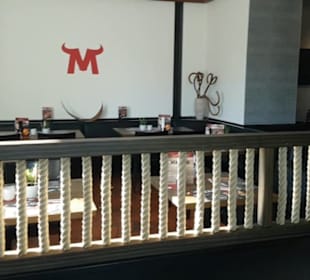 MAREDO Steakhouse