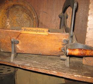 Im Haus - Brotmaschine