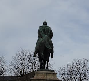 Karlsplatz vor dem Alten Schloss