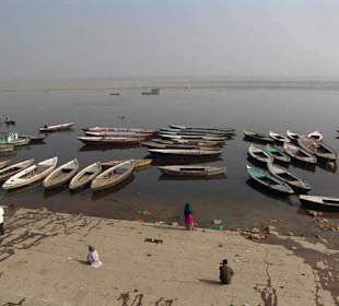 Łodzie nad Gangesem