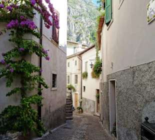 Impressionen aus der Altstadt von Limone