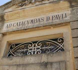 Eingangsportal zu den St. Paul's Catacombs