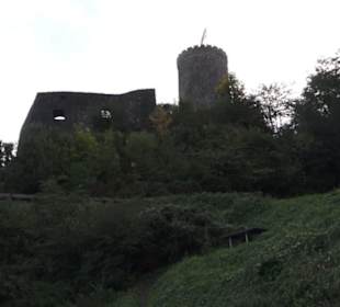 Burg Husen