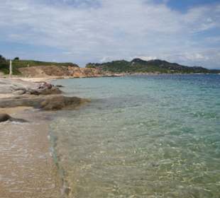 1.Stop - Strand auf den Drenia Inseln