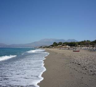Menschenleerer Strand