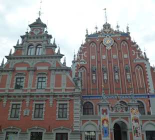 Dom Wagi i Dom Bractwa Czarnoglowych