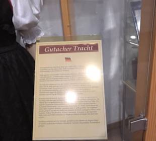 Weltgrößte Kuckucksuhr