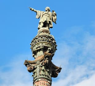 Kolumbus an der Hafenpromenade