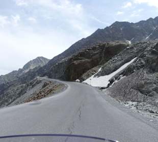 Zufahrt zum Tunneleingang