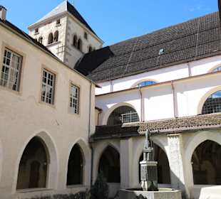 Stiftskirche vom Kreuzgang