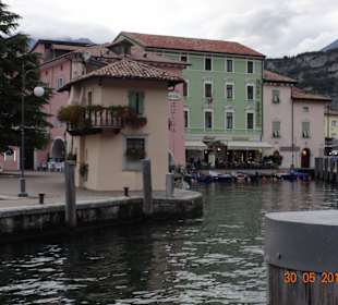 Hafen von Torbole