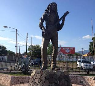 Bob Marley Statue Kingston