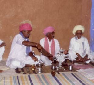 Die Teilnehmer der Opium-Party