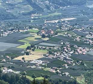 Ausblick auf Dorf Tirol