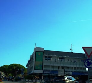 Stadtanfang Lido dei Pini