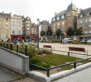 Place des Frères Lamennais