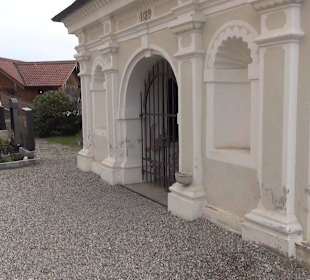 St. Johann Baptist und Heilig Kreuz