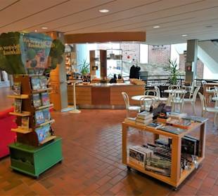 Der Kassen- und Museumsshop-Bereich