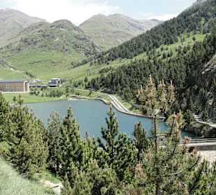 Умиротворяющая красота долины