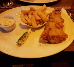 Fish & Chips im Oliver Saint John Gogarty