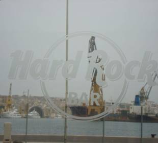 Blick von der Hard Rock Bar auf den Hafen