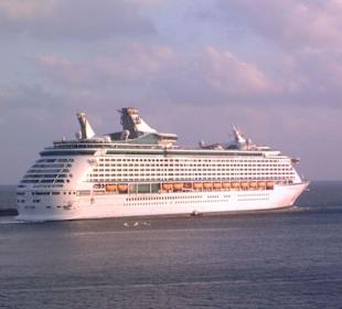 Die Voyagers of the Sea läuft aus