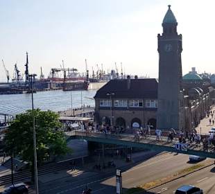 Landungsbrücken Fischmarkt