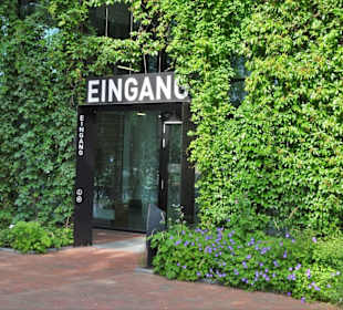 Eingang zum Park der Gärten