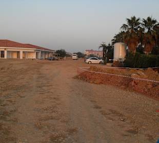 Neue Geschäfte im Rohbau