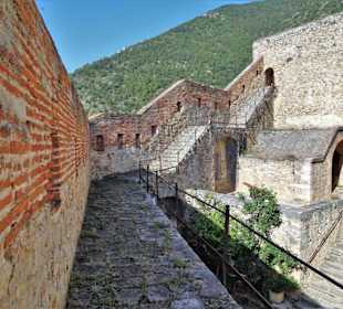 Wehrgang in der oberen Ebene des Fort Liberia