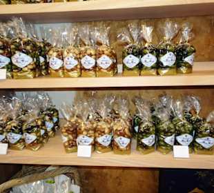 Auslage im Les Calissons du Roy René