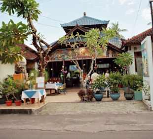 Restaurant "Dewi Shri" in Bualu