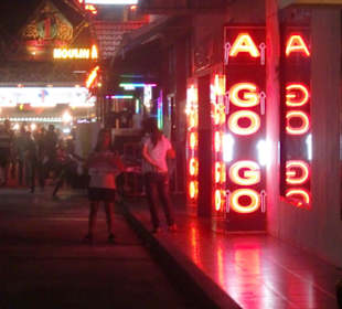 Eins der vielen Go Go Bars