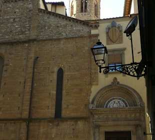 Идем старинными  улочками