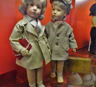 In der Puppenabteilung des Spielzeugmuseums