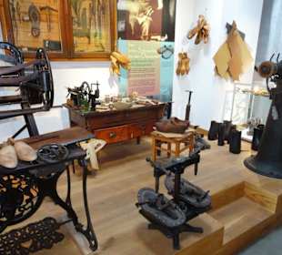 Rundgang durch die Ausstellung des Landmuseums