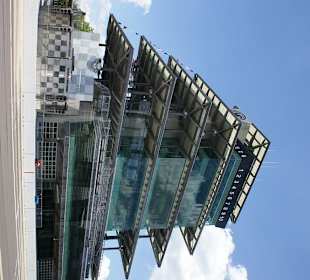 Pagoda - Hauptkontroll-Tower